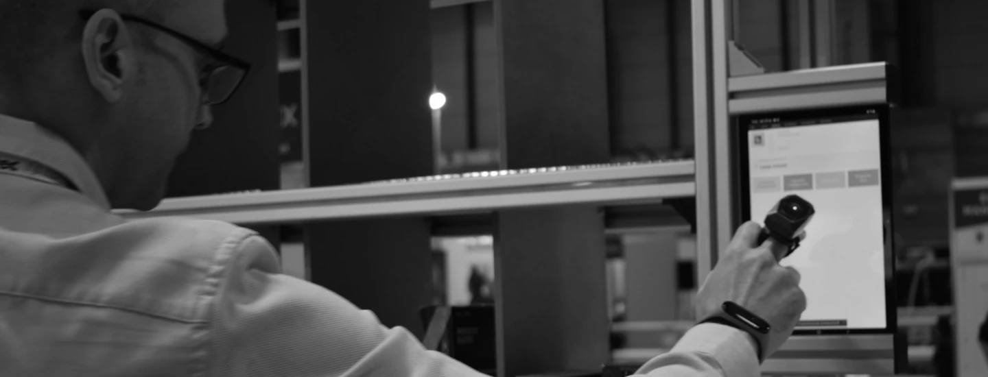 Pick-to-light systems | Appia group 3 Desktop 2 | APPIAGROUP.IO