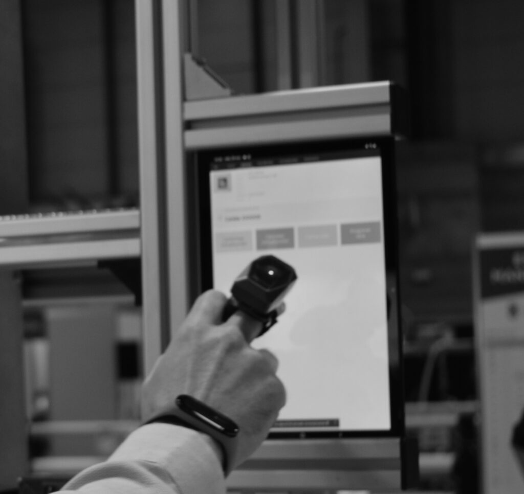 Pick-to-light systems | Appia group 4 Mobile 8 | APPIAGROUP.IO